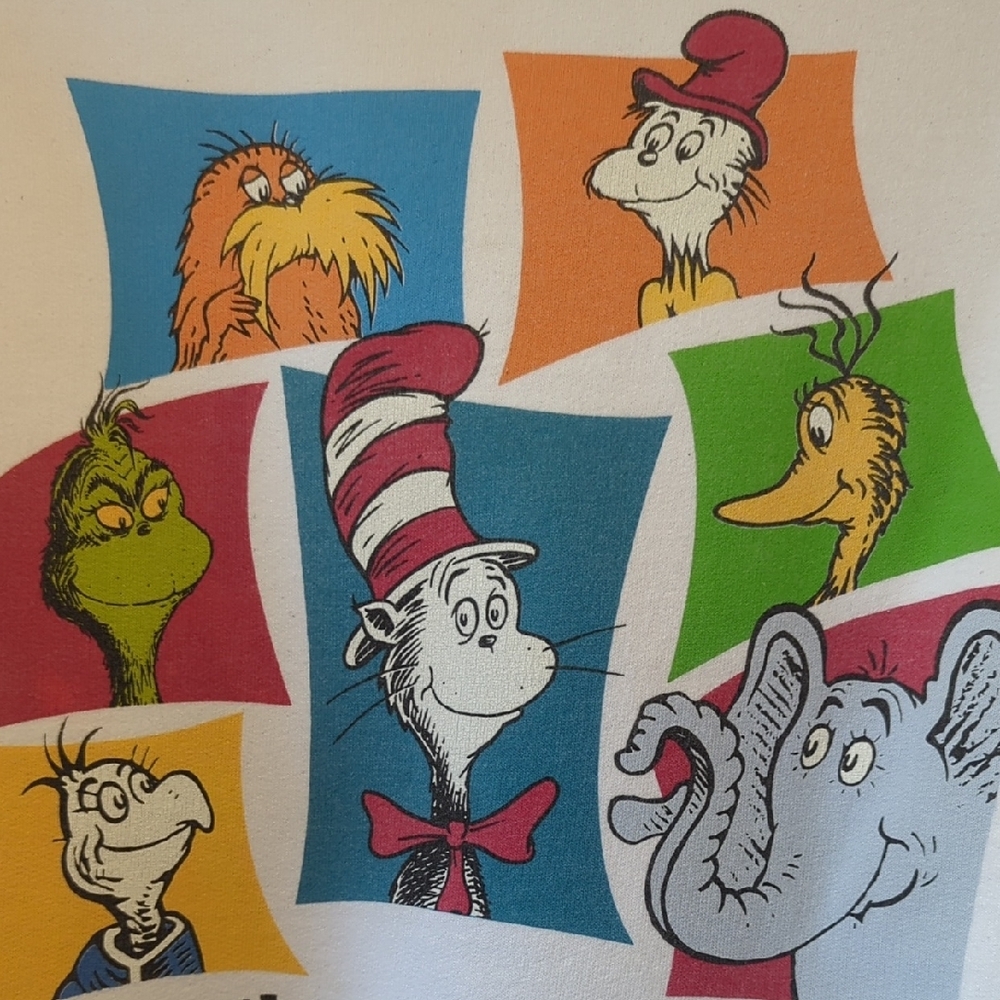 Vintage Dr Seuss Islands Of Adventure Universal Studios Sweatshirt Small Cat Hat - Picture 3 of 12